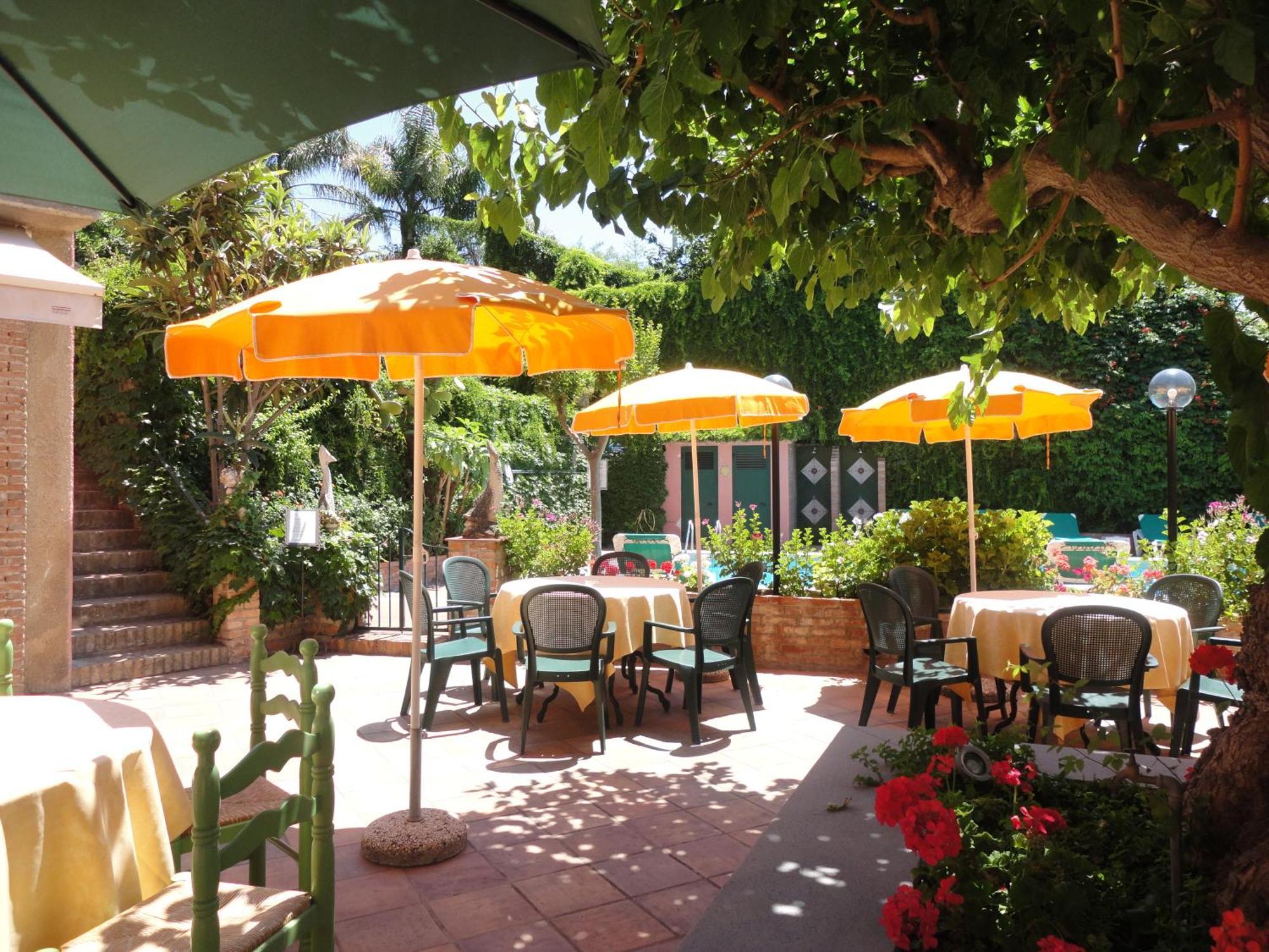 Hotel Villa Sirina تاورمينا المظهر الخارجي الصورة