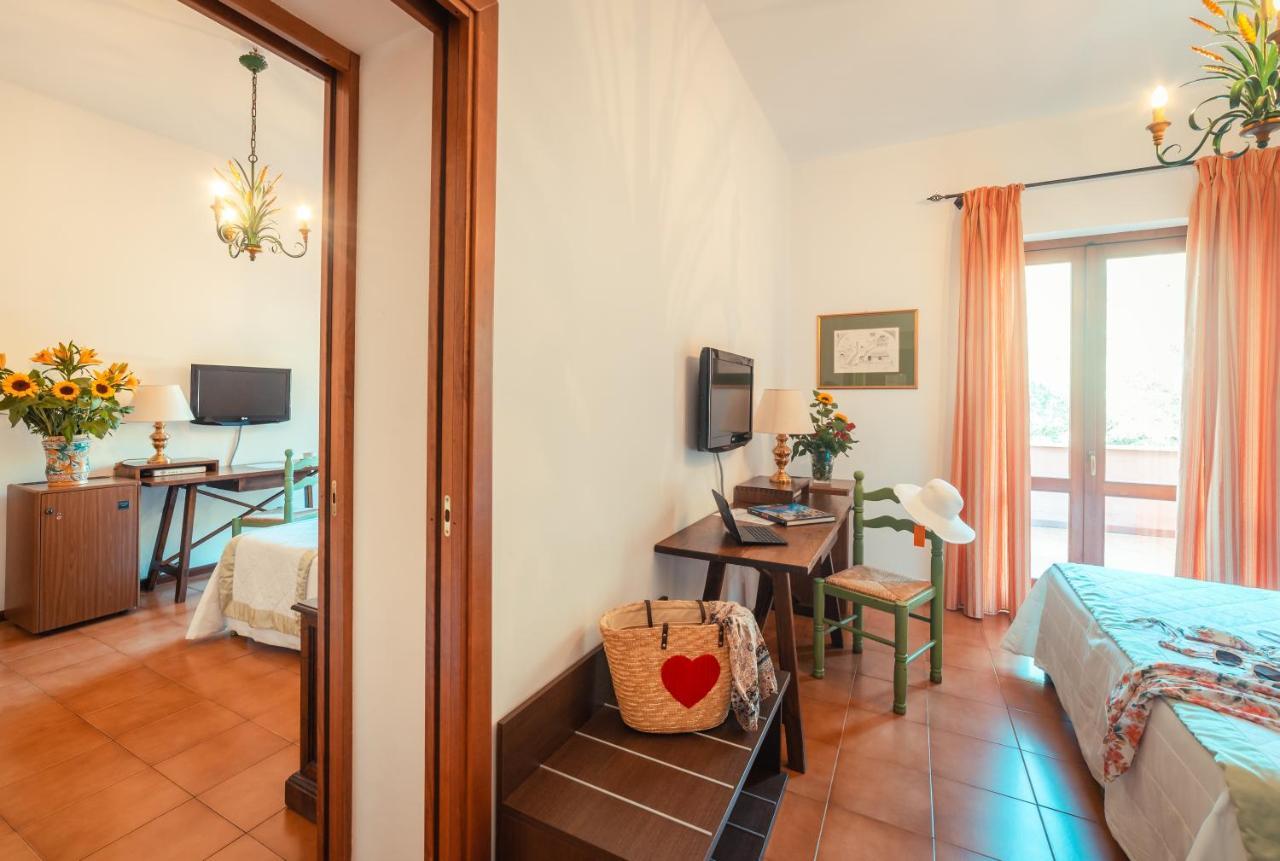 Hotel Villa Sirina تاورمينا المظهر الخارجي الصورة