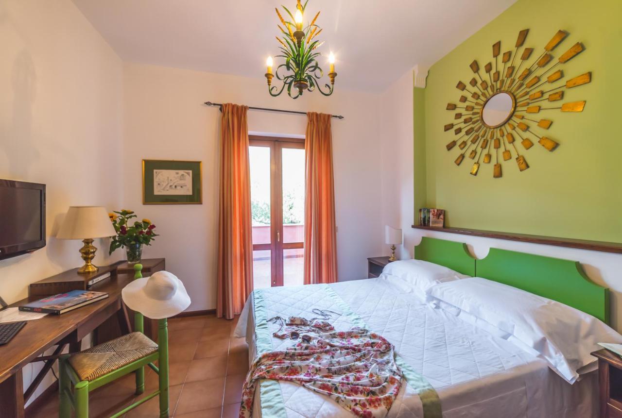 Hotel Villa Sirina تاورمينا المظهر الخارجي الصورة