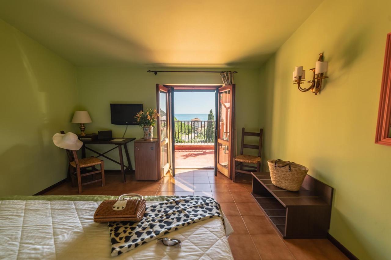 Hotel Villa Sirina تاورمينا المظهر الخارجي الصورة
